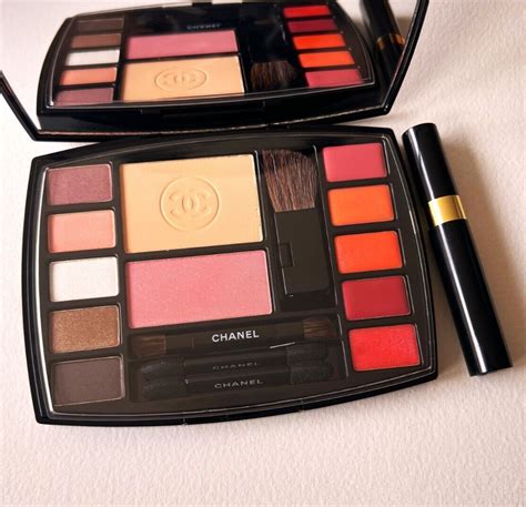 chanel travel makeup palette for 2018|Chanel travel makeup palette destination.